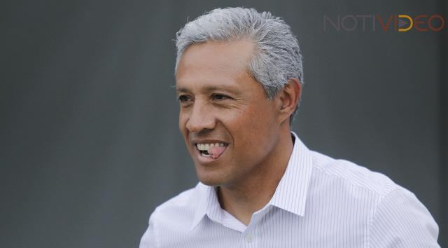 Roberto Hernández es cesado de Monarcas