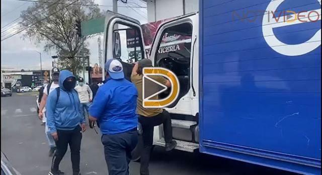 Normalistas Secuestran Camiones en Morelia 