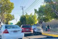 Se registra choque entre 2 vehículos en Calzada La Huerta 