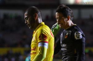 Carlos Morales se va de Monarcas y Sebastián Sosa se queda.