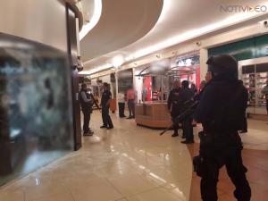 Asalto en una joyería en Plaza Las Américas causa movilización policiaca