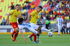 Pachuca masacra a Monarcas 5-1 