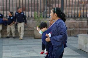 Michoacanos se congregan en Centro Histórico de Morelia 