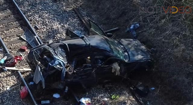 Mueren dos en accidente carretero 