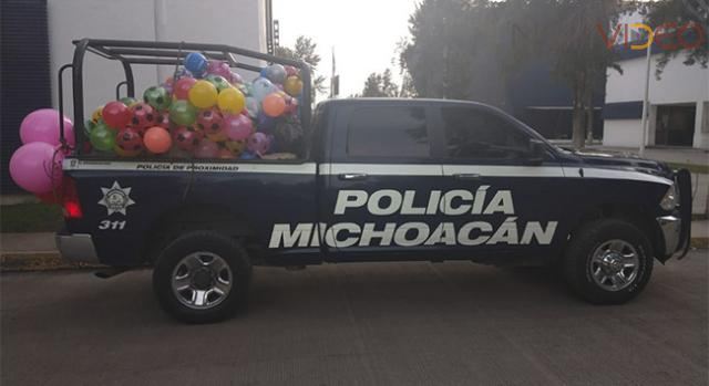 Con donativos de los policías, la SSP entrega juguetes en comunidades y colonias marginadas 