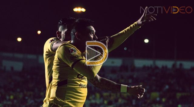Monarcas doblega a Veracruz