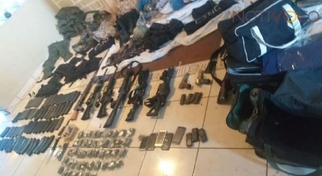 Detienen a nueve presuntos gatilleros en una casa de seguridad