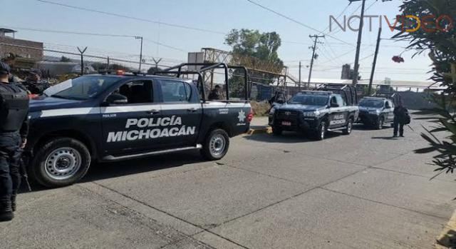 Asesinan a una mujer a tiros y abandonan su cuerpo en una alcantarilla