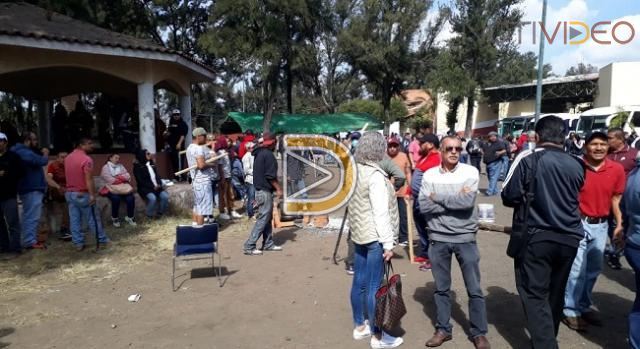 Tensión en Instalaciones de la CNTE 