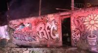 Esta madrugada una casa de madera se incendio en la colonia La Esperanza