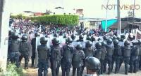 Policías Impiden Bloqueo a Vías del Ferrocarril en Uruapan