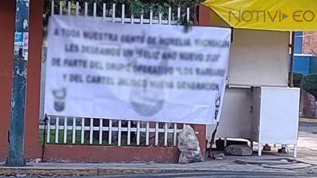 Amanecen dos municipios con narcomantas de fin de año, hay detenidos