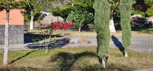 Acribillan a un joven en la plaza de Chaparaco