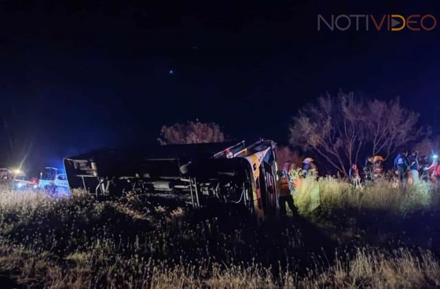 Camioneta y camión de pasajeros protagonizan choque en la Tarímbaro-Álvaro Obregón 