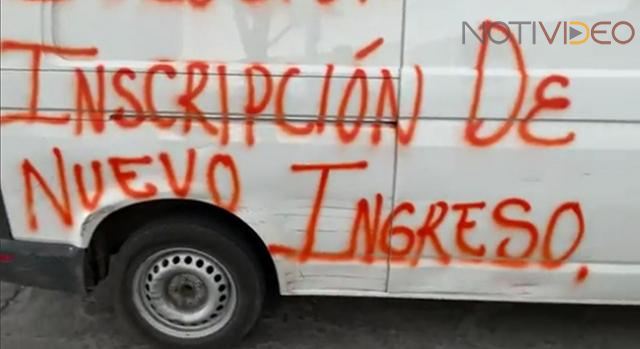 Normalistas secuestran camiones y piden 100 mil pesos de rescate por cada uno a sus propietarios 