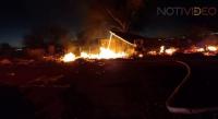 Esta madrugada se incendia una maderería en la salida a Quiroga