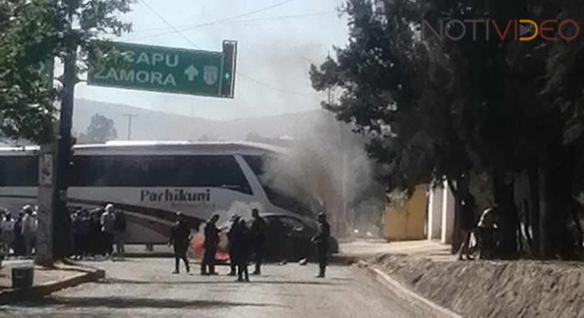 Normalistas generan desmanes en Morelia