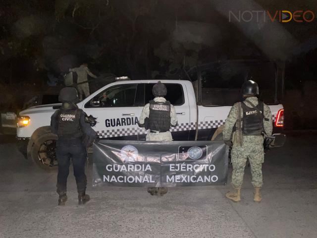 Aseguran patrulla clonada de Guardia Civil en Apatzingán