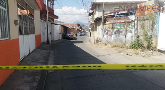 Asesinan a un sujeto dentro de su casa