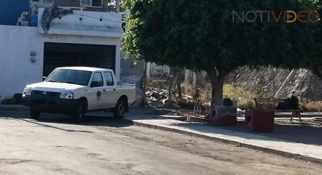 Localizan un cuerpo encobijado en la colonia Palo Alto 