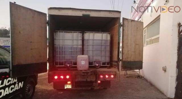 Policía asegura más de 3 mil litros de hidrocarburo ilegal