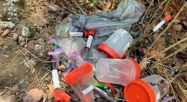 Autoridades sanitarias investigan la procedencia de muestras de sangre abandonadas 