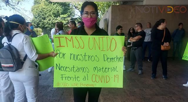 Empleados del IMSS protestan por falta de equipo e insumos