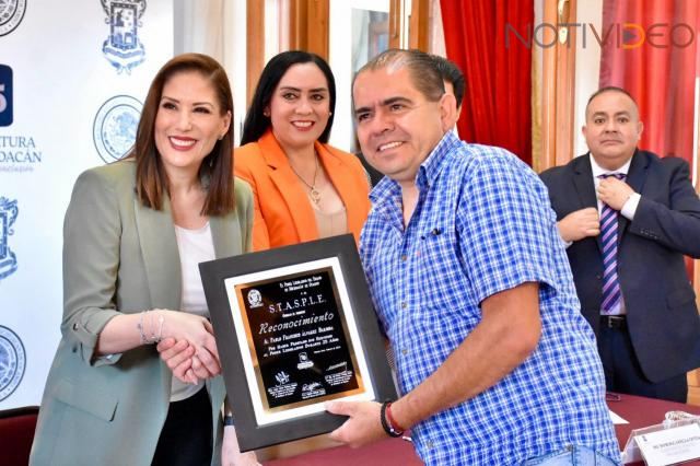 75 Legislatura reconoce a trabajadores sindicalizados del Congreso de Michoacán