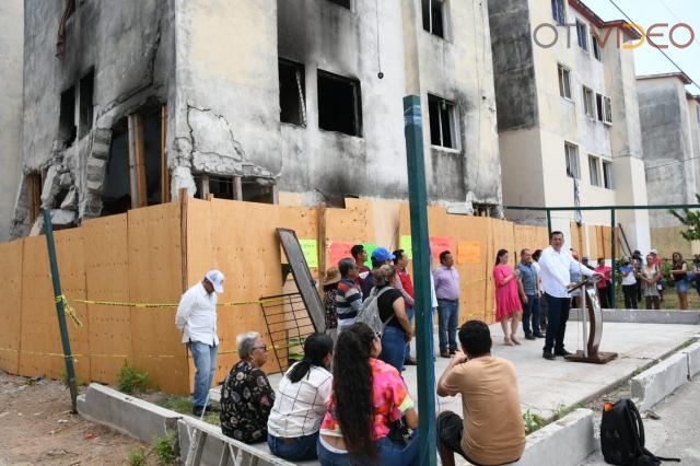 En el olvido víctimas de la explosión en un conjunto habitacional en Lázaro Cárdenas