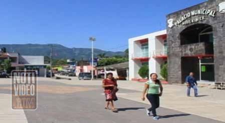 Presidentes municipales fueron obligados a reunirse con delincuencia organizada 