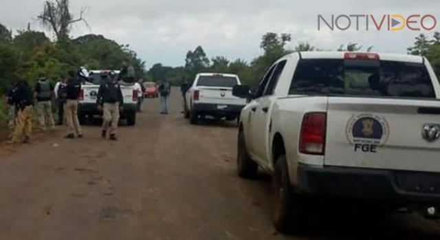 Ejecutan cuatro hombres y una mujer y los tiran en la carretera