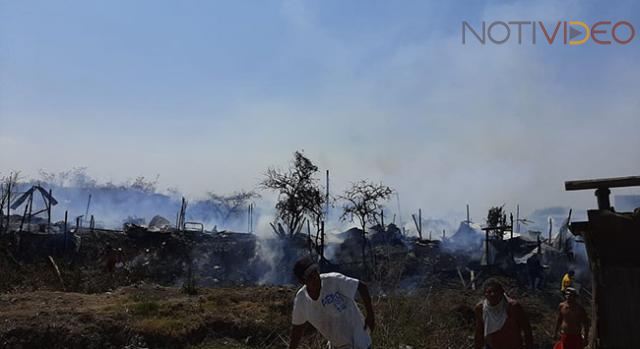 Incendio arrasa con más de 10 humildes viviendas