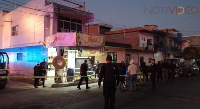 Atacan a balazos a la dueña de una florería y la dejan herida 
