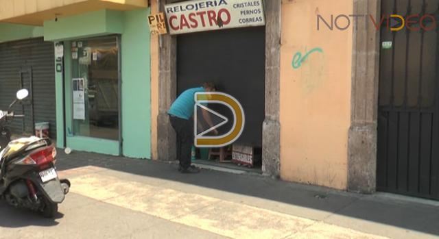 Ayuntamiento realiza operativo y cierra 50 negocios no esenciales