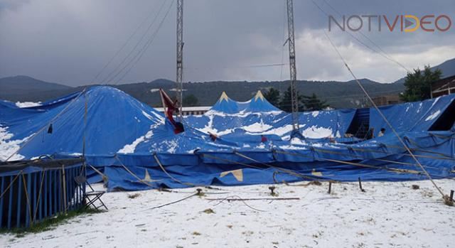 Granizada azota la región y causa daños en una escuela y un circo