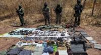 Ejército Mexicano asegura armamento, vehículos y equipo táctico diverso, en Tuzantla