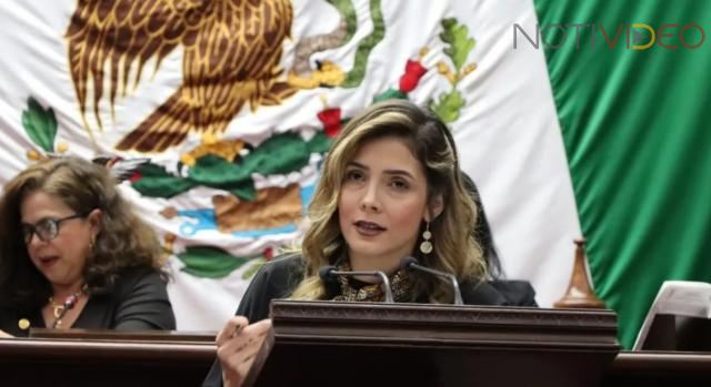 Propone Brissa Arroyo tipificar como delito la violencia patrimonial a quien oculte transacciones.