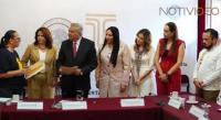Recibe 76 Legislatura propuesta de iniciativa de manos de colectivo de periodistas