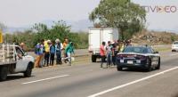 Los moradores de la Normal de Tiripetío botean con permiso policial