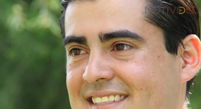 Jóvenes morelianos con Alfonso para presidente