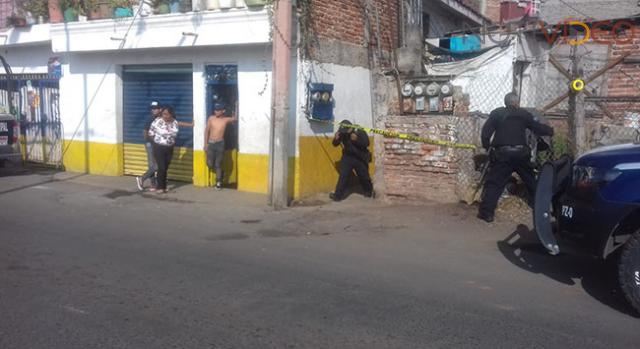 Atacan con disparos y bombas molotov una casa en la colonia Revolución 