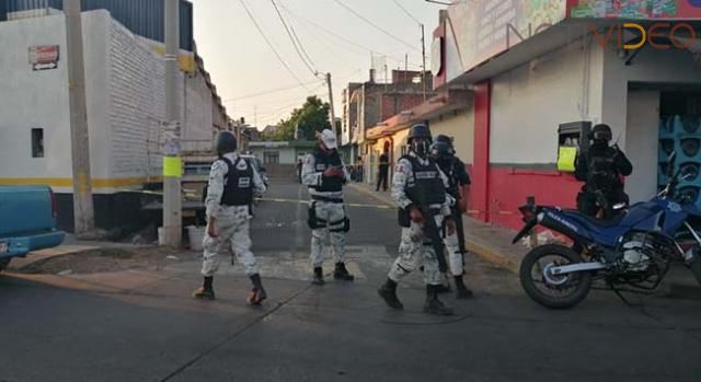 Atacan a balazos a dos sujetos en la colonia La Lima 