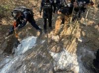 Descubren cinco cuerpos enterrados en una casa de seguridad en Zinapécuaro