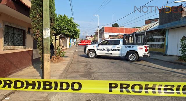 Asesinan a trabajadora de ayuntamiento de Uruapan fuera de una escuela primaria