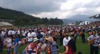 Ensamble de guitarras de Paracho; el más grande de Latinoamérica.