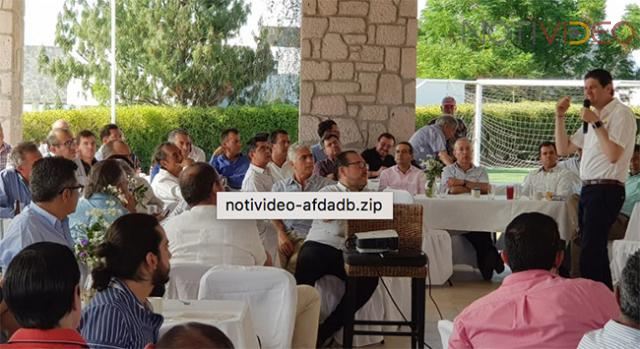 Líderes empresariales de reúnen con Alfonso Martínez