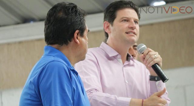Estrecha Alfonso Martínez lazos con Unión de Comerciantes “Generalísimo Morelos”