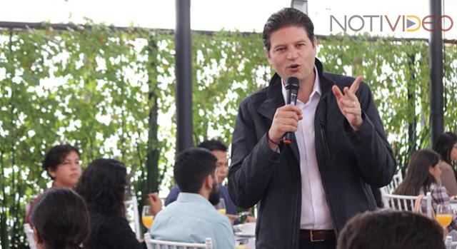 Estudiantes nicolaitas aprueban Proyecto de Movilidad e Infraestructura de Alfonso Martínez