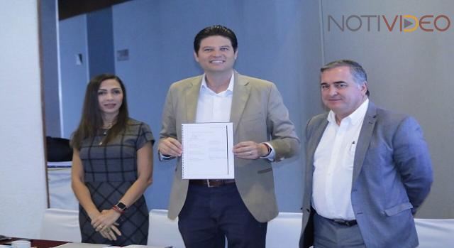 Firma Alfonso Martínez compromisos con Mesa de Seguridad y Justicia, la Policía de Morelia se queda 