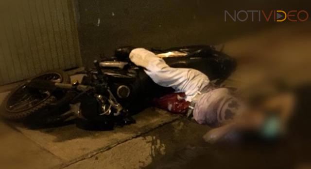 Motociclista es atacado a balazos en la colonia Generalísimo Morelos y murió  